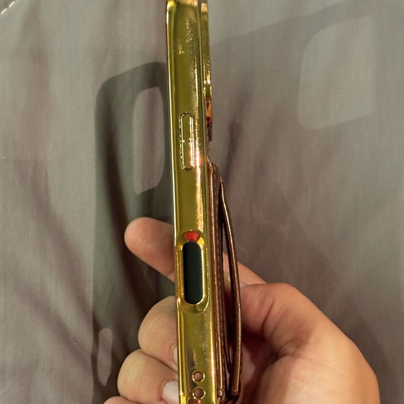 Cherry Lacquer Walli for iPhone 16 Pro - Picture 2 of 5